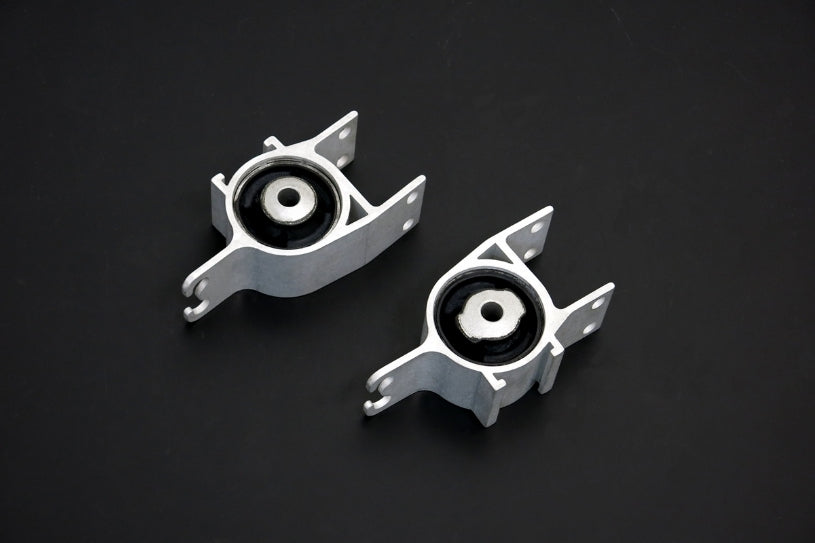 Set bucse brat suspensie inferior fata Hardrace pentru Infiniti Q30 / QX30 / Mercedes-Benz A-Class / A45 AMG - Q0277