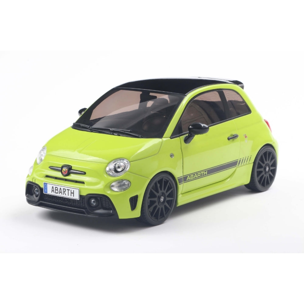 Macheta Fiat F595 Abarth Verde Adrenalina 2023 scara 1:18 Solido
