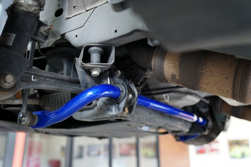 Bara stabilizatoare fata Hardrace pentru Dodge Challenger / Charger 7 - Q0111