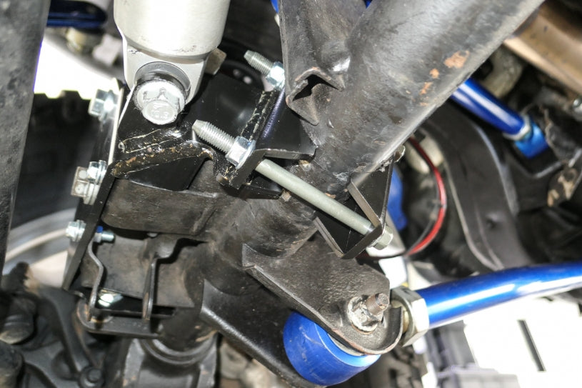 Brida repozitionare bara panhard fata Hardrace pentru Jeep Wrangler - Q0482
