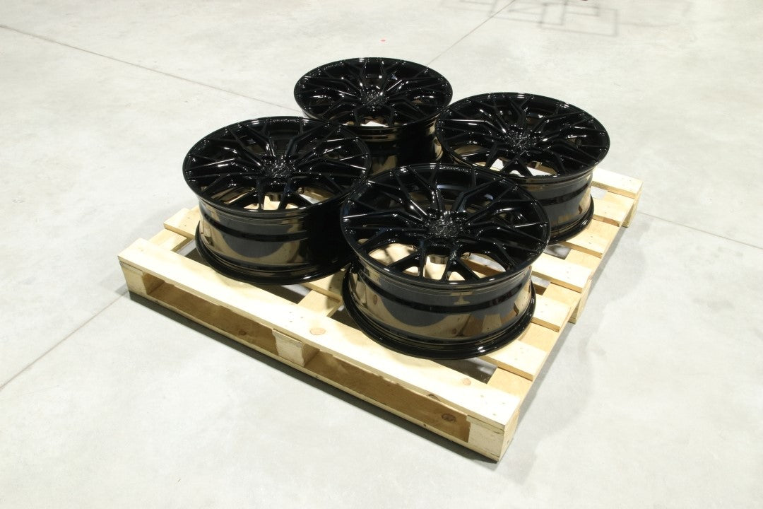 Set Jante Concaver CVR1 19x8,5 ET30 5x108 Negru Lucios
