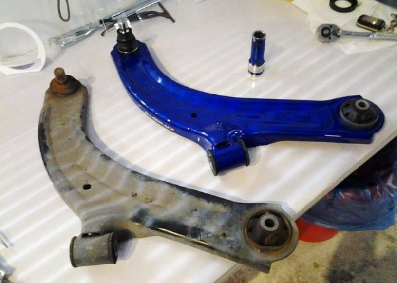 Brat suspensie inferior fata Hardrace pentru Nissan Cube - 7556