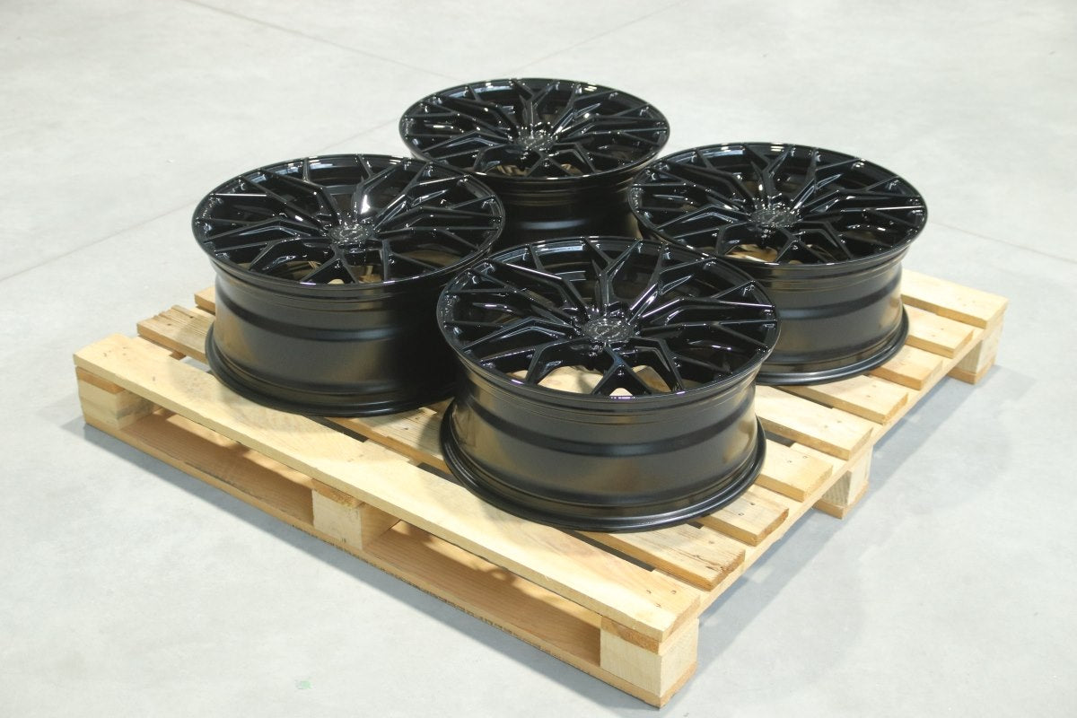 Set Jante Concaver CVR1 19x8 ET40 + 19x8,5 ET45 5x112 Negru Lucios