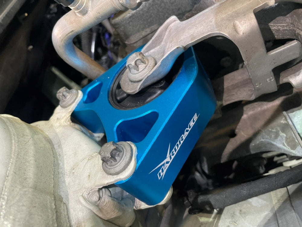 Tampon motor superior dreapta Hardrace pentru Mercedes-Benz A-Class / A45 AMG - Q1048
