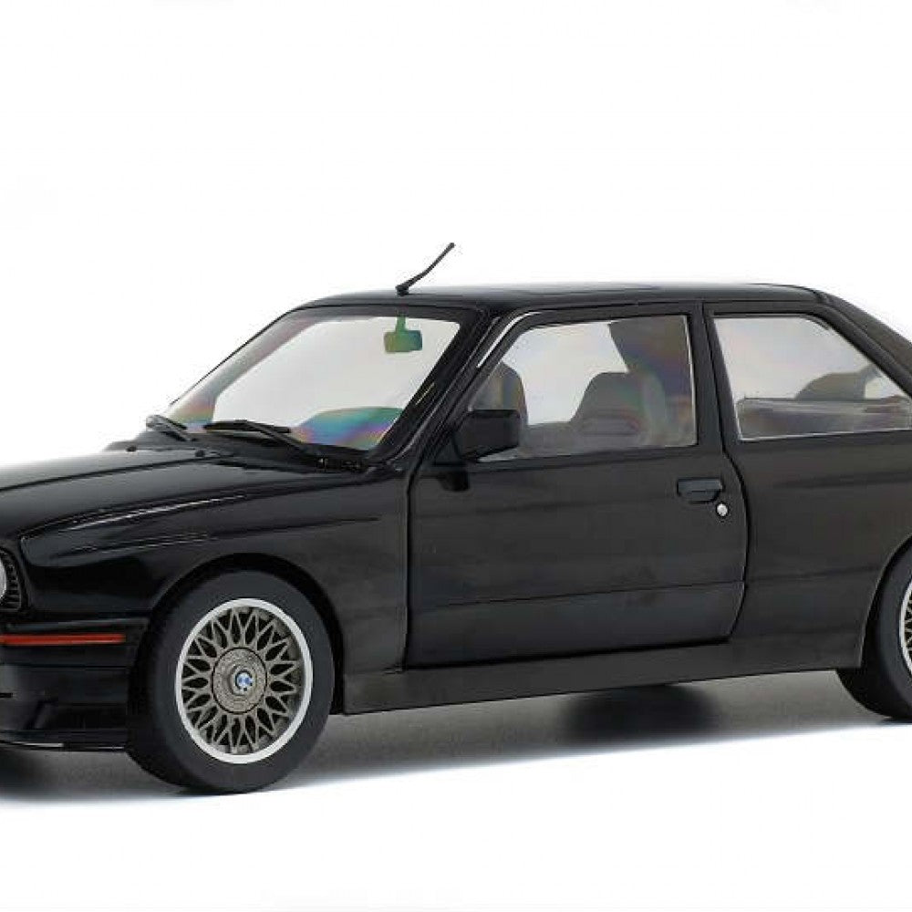 Macheta BMW M3 (E30) Sport Evo Negru 1990 scara 1:18 Solido