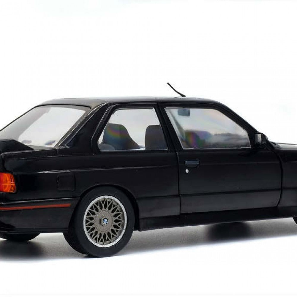 Macheta BMW M3 (E30) Sport Evo Negru 1990 scara 1:18 Solido