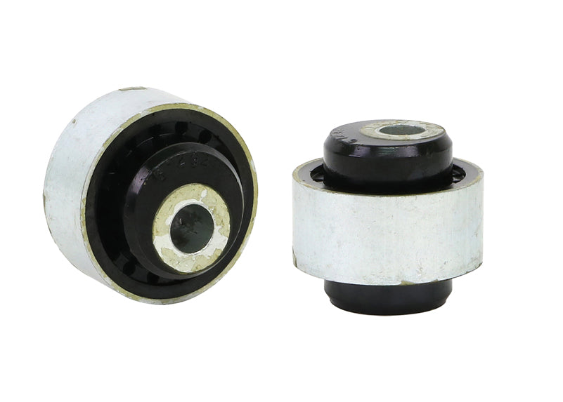 Set bucse brat suspensie inferior spate interior (decalaj dublu) Whiteline pentru Abarth 500 / 595 / 695 / Chrysler Ypsilon / Fiat 500 / Ford Ka - KCA404