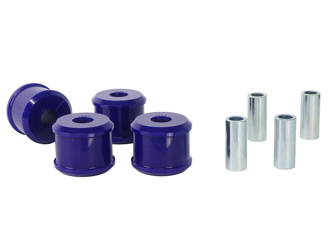 Set bucse suport brat longitudinal SuperPro pentru Mitsubishi Pajero - SPF1243K