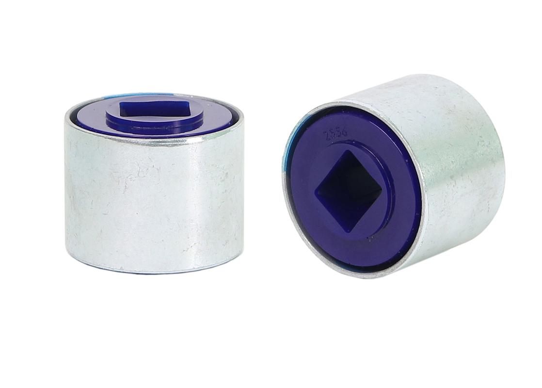 Set bucse brat suspensie inferior spate interior SuperPro pentru BMW Seria 3 si Z4 - SPF2556K