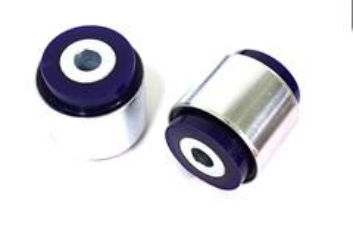 Set bucse brat suspensie inferior spate SuperPro pentru Volkswagen Amarok si Transporter - SPF3871K
