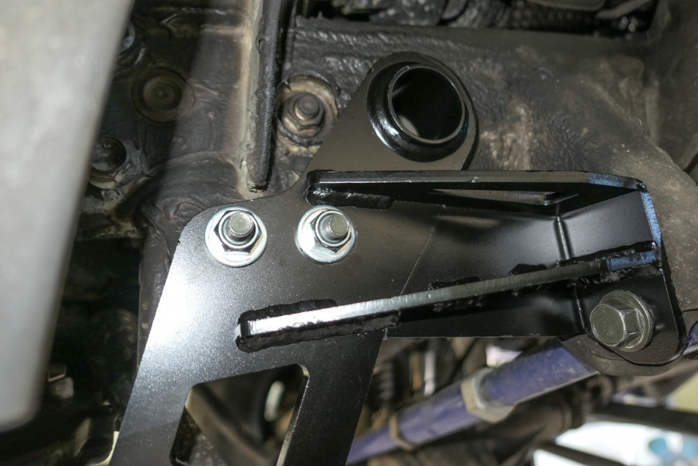 Kit carlig de remorcare fata Hardrace pentru Suzuki Jimny - Q0835