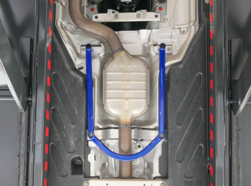 Bara rigidizare inferior central Hardrace pentru Mercedes-Benz C-Class / C43 AMG - Q0381