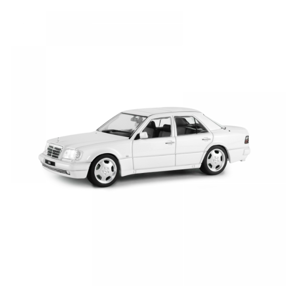 Macheta Mercedes-Benz E60 AMG (W124) Alb 1994 scara 1:43 Solido