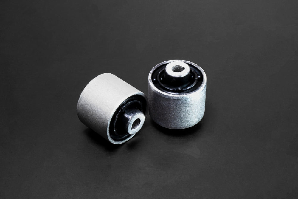 Set bucse brat suspensie inferior spate fata, capat interior Hardrace pentru Mercedes-Benz C-Class / C63 AMG - Q1087