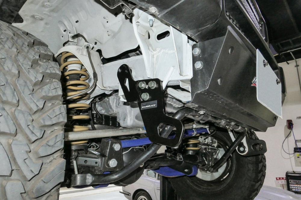 Kit carlig de remorcare fata Hardrace pentru Suzuki Jimny - Q0876