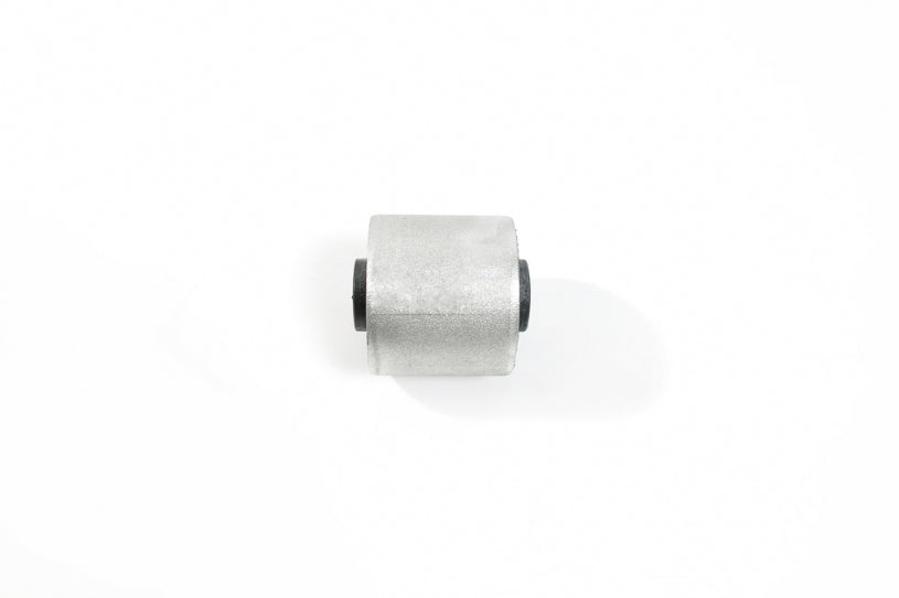 Set bucse brat suspensie inferior fata, capat spate Hardrace pentru Mercedes-Benz E-Class / E63 AMG - 8968