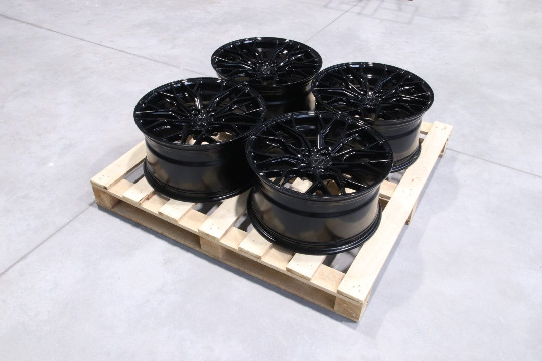 Set Jante Concaver CVR1 19x9,5 ET30 5x114,3 Negru Lucios