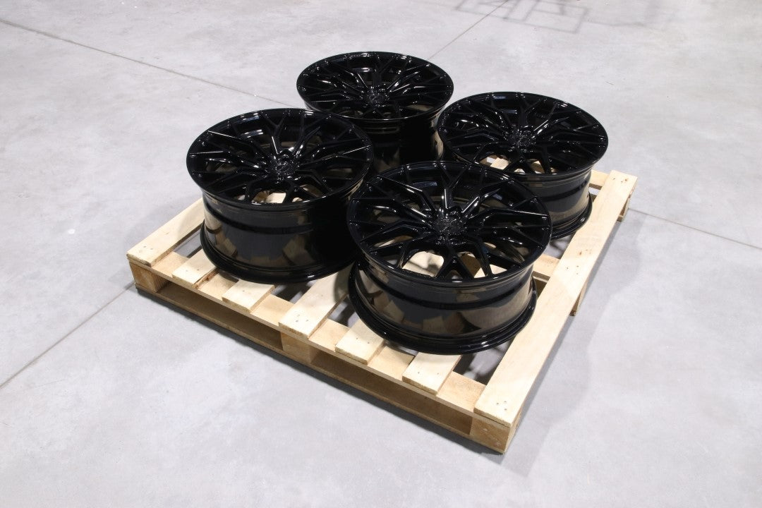 Set Jante Concaver CVR1 19x8,5 ET43 + 19x9,5 ET35 5x112 Negru Lucios