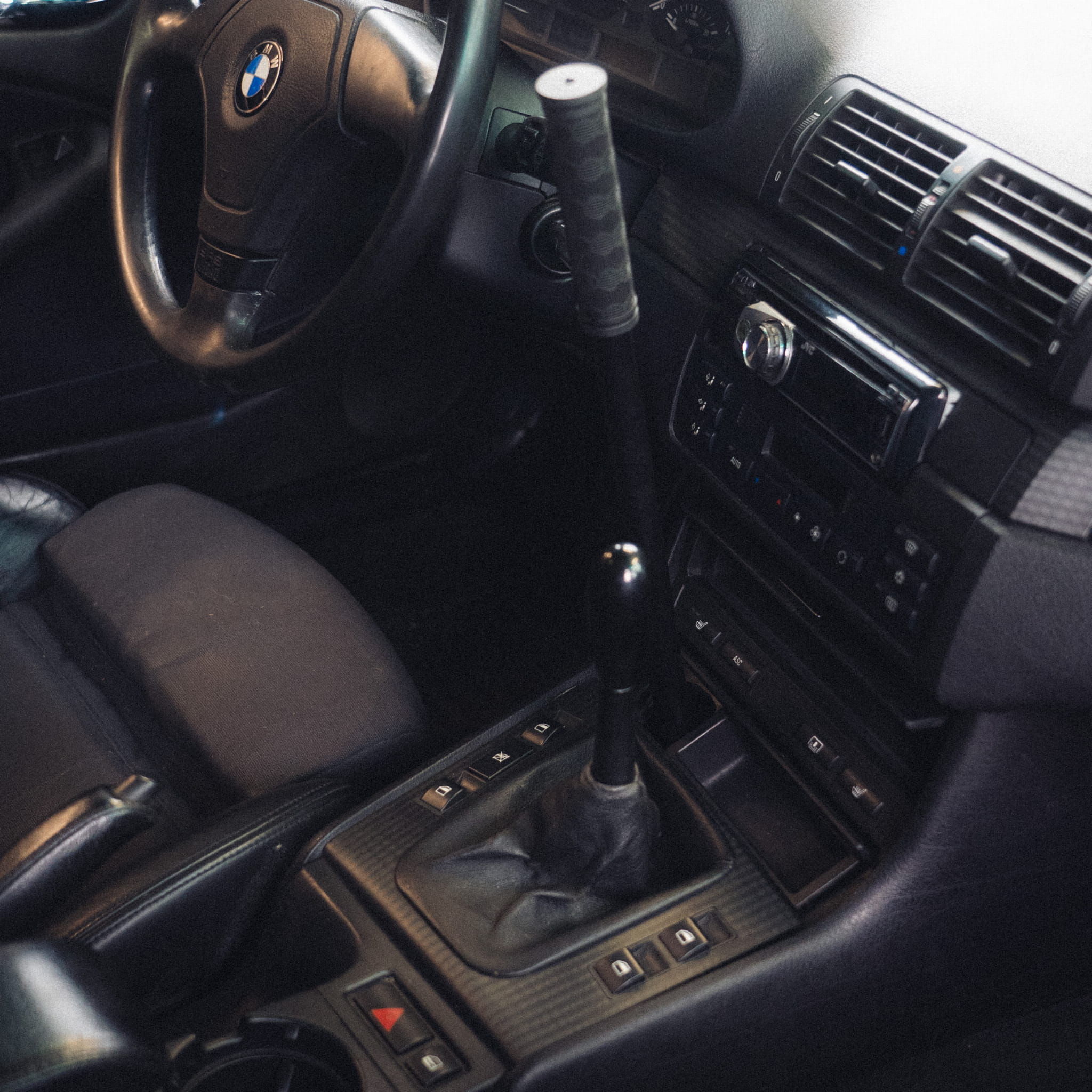 Frana de mana hidraulica ascunsa BMW E46