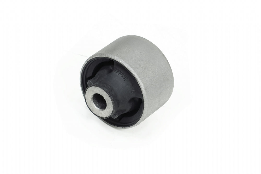 Set bucse brat suspensie inferior fata, capat spate Hardrace pentru Nissan Qashqai - Q1538