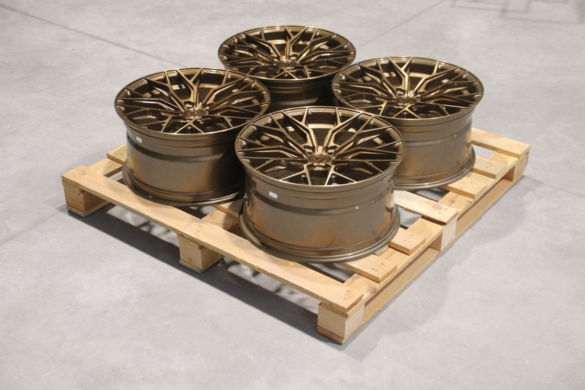 Set Jante Concaver CVR1 19x9,5 ET24 5x112 Bronz Periat