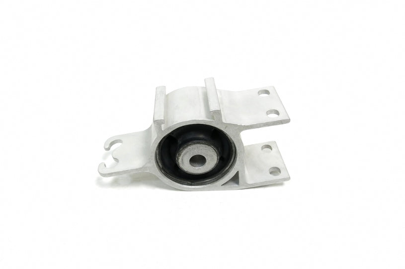 Set bucse brat suspensie inferior fata Hardrace pentru Infiniti Q30 / QX30 / Mercedes-Benz A-Class / A45 AMG - Q0277