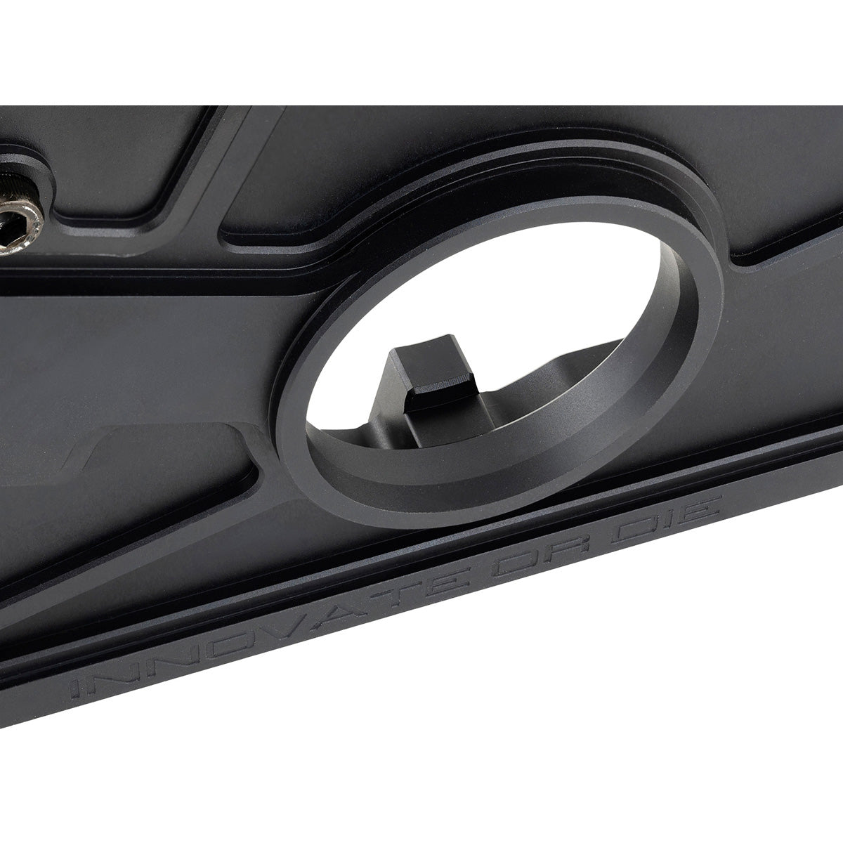 Capac distributie Skunk2 din aluminiu pentru motoare Honda K20A si K20Z1, anodizat negru