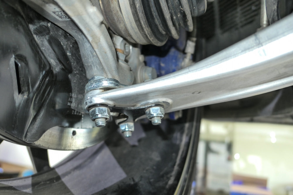Brat suspensie inferior fata Hardrace pentru Audi A3 / Q2 / Skoda Octavia / Volkswagen Golf / T-Roc - Q0822