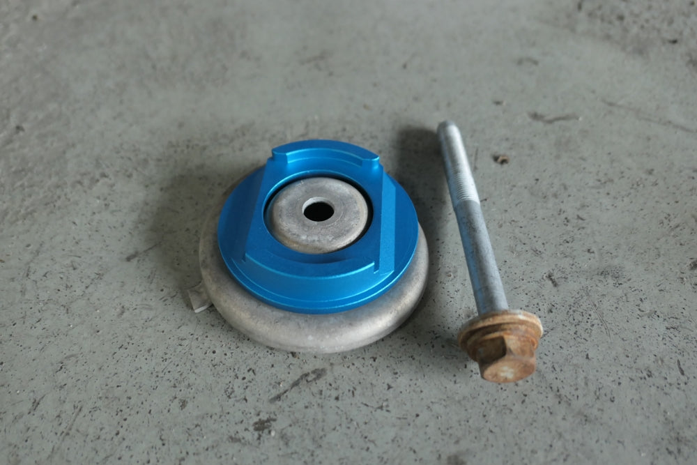 Insertie antivibratie punte spate Hardrace pentru BMW Seria 5 - Q1011