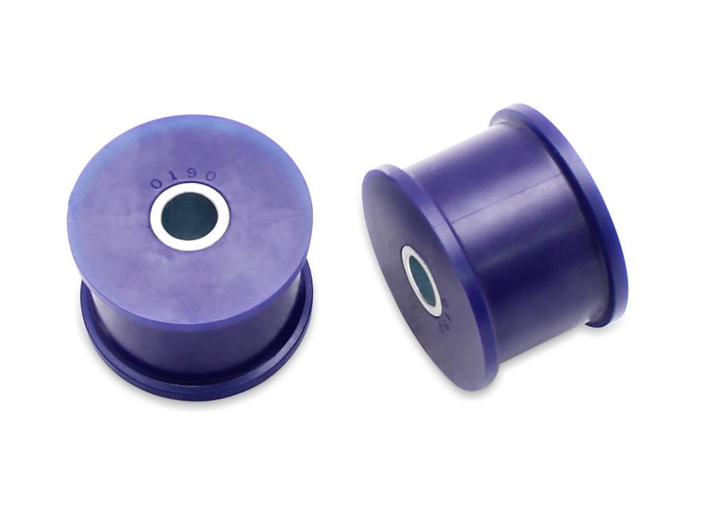Set bucse suport brat tensiune SuperPro pentru Toyota Land Cruiser - SPF0190K