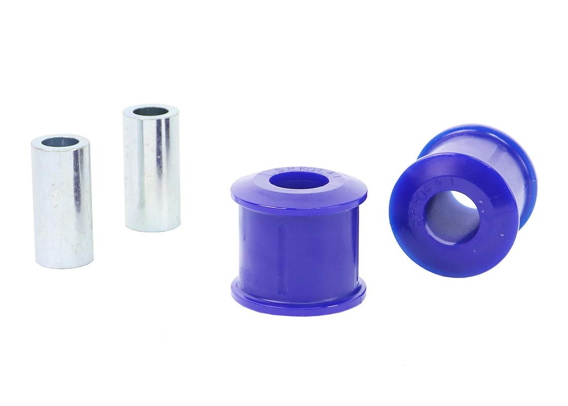 Set bucse brat longitudinal inferior SuperPro pentru Toyota Land Cruiser - SPF0441K