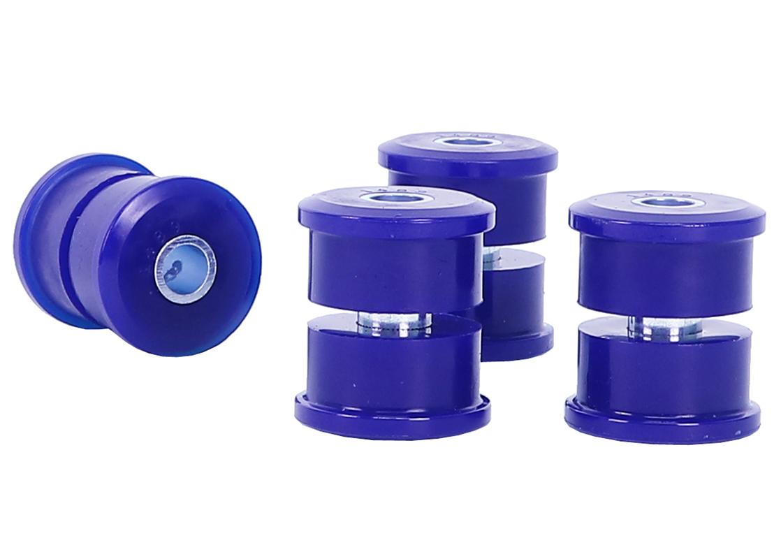Set bucse brat longitudinal inferior SuperPro pentru Toyota Land Cruiser - SPF1489K