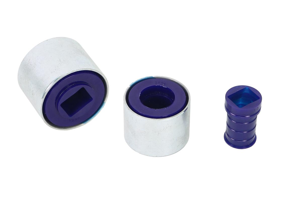Set bucse brat suspensie inferior spate interior SuperPro pentru BMW Seria 3 si Z4 - SPF2556K