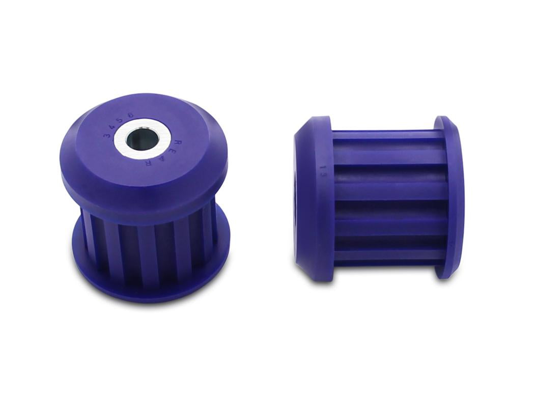 Set bucse brat suspensie inferior spate interior SuperPro pentru Land Rover Discovery si Range Rover Sport - SPF3456K