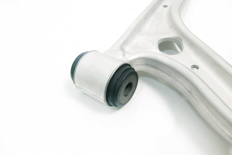 Brat suspensie inferior fata Hardrace pentru Infiniti Q30 / QX30 / Mercedes-Benz A-Class / A45 AMG - Q0276