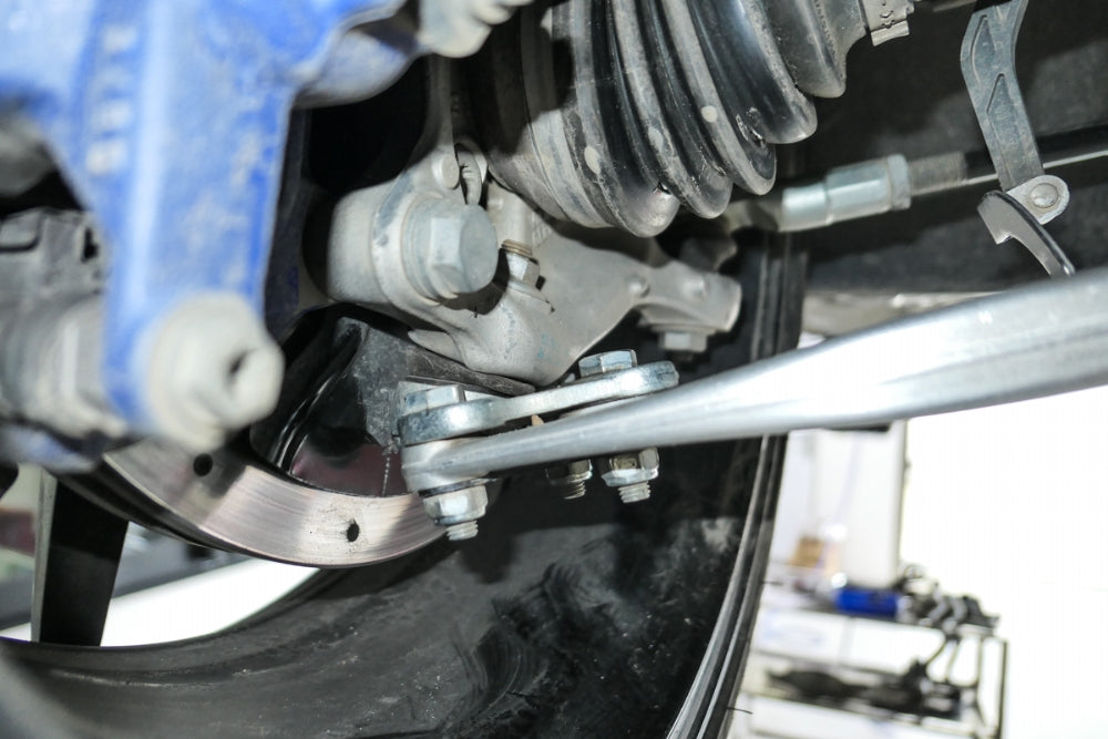 Brat suspensie inferior fata Hardrace pentru Audi A3 / Q2 / Skoda Octavia / Volkswagen Golf / T-Roc - Q0804