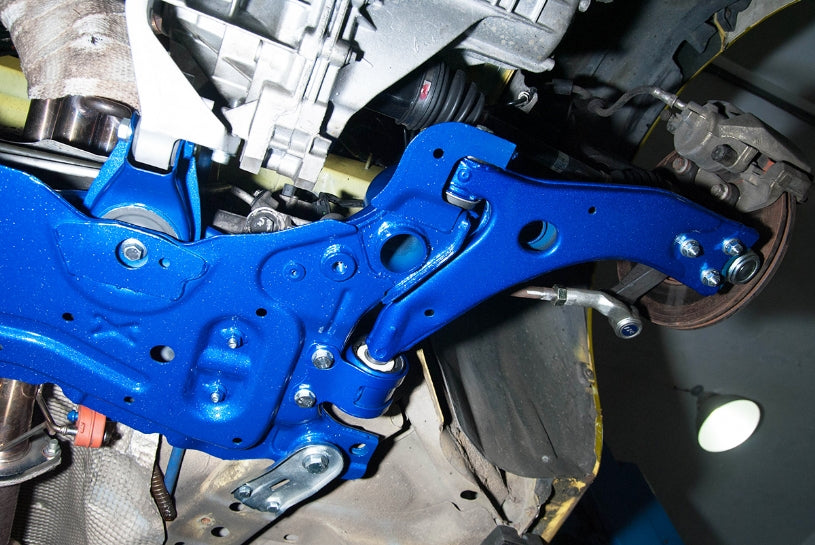 Set bucse brat suspensie inferior fata Hardrace pentru Ford Focus / Focus RS / Mazda Mazda 3 / Volvo V40 - 7502-A